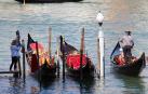 Imagen de archivo de unas góndolas en Venecia