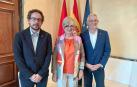 Joseba Asiain, María José Leoz y Félix Taberna, en un encuentro reciente mantenido en el Palacio de Navarra.