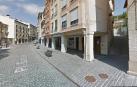 Plaza de Santiago de Estella; a la derecha, el callejón donde ocurrieron los hechos