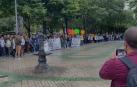 Vídeo: los manifestantes se concentran en el paseo Sarasate, frente al Parlamento