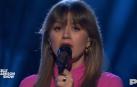 Kelly Clarkson, durante su interpretación de 'My Heart Will Go On'
