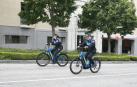 Dos agentes del Equipo de Sostenibilidad de Policía Municipal