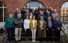 La consejera Maeztu y la directora gerente de la Agencia Navarra de Autonomía y Desarrollo de las Personas, Inés Francés, junto a los asistentes al Consejo del Mayor