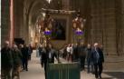 Decenas de personas acuden cada día a las 19.30 horas para honrar a Santa María la Real en esta tradición que data de 1797, cuando se creó la Congregación de Esclavos de Santa María