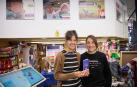 Laura Irurzun e Isabel Alfaro, coordinadoras de 'El viaje de tu camiseta'