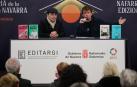 De izqda. a dcha.: Toni Zenet y Oihan Iturbide ayer en su diálogo sobre la adicción
