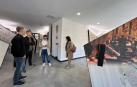 La edil de Cultura, Ana Duarte, muestra al personal del Ministerio y del Gobierno el centro de interpretación de la ciudad.