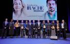 Responsables del Grupo Tanatorios Irache y de la Fundación Irache junto con los representantes que han recogido los galardones en nombre del Instituto de Salud Pública, UPNA, UN, Ayuntamiento de Pamplona y San Juan de Dios durante el acto de entrega de reconocimientos ‘Reinspira’.