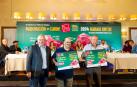 El consejero Aierdi, junto con representantes de la Carnicería Iparla de Zizur Mayor y de la Ganadería Juan Ramón Jiménez Marcano de Cadreita, ganadores del VII Concurso de Maduración de Carne I.G.P. Ternera de Navarra