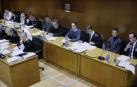 Imagen tomada al circuito de televisión que suministra el TSXG de los acusados, acompañados por sus abogados, durante la sesión de este jueves del juicio por el asesinato de Samuel Luiz en la Audiencia de A Coruña