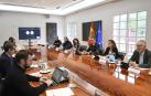 El presidente del Gobierno preside el Comité de crisis para el seguimiento de los efectos de la DANA, este sábado en la Moncloa