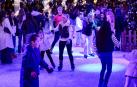 La pista de hielo habilitada en el paseo de Sarasate abrió sus puertas este viernes 29 de noviembre /