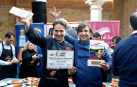 Los propietarios del Café Chicago, ganadores del mejor torrezno del mundo