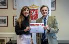 Begoña Cano, recibiendo el premio