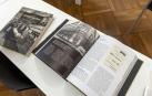 Algunas de las 383 páginas del libro ‘Comercios Centenarios de Pamplona. Un viaje por la historia del comercio de Pamplona y de más de 100 establecimientos centenarios’