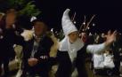 Olenzero y Mari Domingi bajaron del monte Ezkaba el 23 de diciembre por la noche arropados por los vecinos y vecinas de Berriosuso