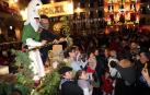 Olentzero y Mari Domingi volvieron a llenar de magia las calles de Tudela antes de la cena de Nochebuena
