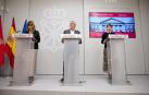 La vicepresidenta segunda, Ana Ollo, el vicepresidente primero, Félix Taberna, y la vicepresidenta tercera, Begoña Alfaro, en la rueda de prensa ofrecida este viernes para explicar las prioridades políticas de 2025