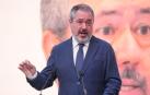 El secretario general del PSOE de Andalucía, Juan Espadas, durante su intervención en la rueda de prensa de este martes