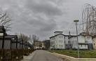 Residencia de San Jerónimo de Estella, en una imagen de su parte trasera, y viviendas vinculadas a ella.