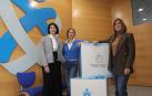 Isabel Iturrioz, presidenta del Colegio de Enfermeras de Navarra, junto a Ruth Plaza e Idoia Pardavila, vocales de Investigación