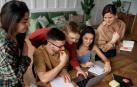 Un grupo de universitarios