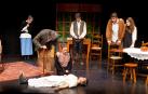 El grupo Mutis por el Foro escenifica hoy 'La dama del alba'.