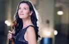 . La prestigiosa violinista holandesa Janine Jansen  llega hoy a Baluarte junto al pianista ruso Denis Kozhukhin.