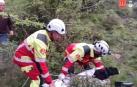 Un momento del rescate de un perro que llevaba 20 días en un sima en San Sebastián de Garabandal
