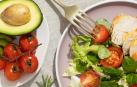El nutricionista pamplonés Javier Fernández Ligero nos da dos ideas para cenas sanas de rápida preparación tras un día de playa o piscina