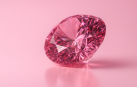 Imagen de un diamante rosa creado por la IA