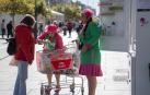 Como parte de la campaña, la compañía Trokolo Teatro salió a la calle con una nevera móvil para invitar a la ciudadanía a organizarla correctamente