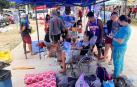 Varios heridos son atendidos en tiendas en Bogo City, Cebú, Filipinas