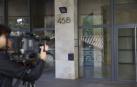 Vista de uno de los registros que la Unidad Central Operativa (UCO) de la Guardia Civil ha realizado este viernes en San Sebastián este viernes