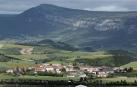 Vista de la sierra de Sarbil y de las peñas de Etxauri