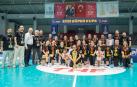 La plantilla del Bursa, campeona de la Supercopa turca el pasado verano