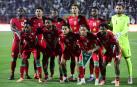 Jugadores de Surinam posan este martes, en un partido por las eliminatorias de Concacaf al Mundial 2026 entre Guatemala y Surinam en el estadio El Trébol, en Ciudad de Guatemala