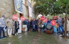 Los asistentes a la presentación con parte del material que se va a utilizar durante la Semana Europea de la Prevención de Residuos