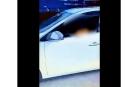 Graba a su hijo de 10 años al volante en Irun y sube el vídeo a redes sociales