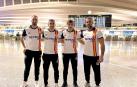 Beñat Sanz, Jon Otermin, Bittor Barriola y David Larumbe, en el Aeropuerto de Bilbao antes de salir rumbo a Cancún.