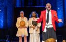 Pepón Nieto, a la derecha, en una escena de 'Los hermanos'