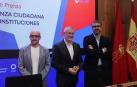 Desde la izquierda, Txerra García de Eulate, Félix Taberna y Rubén Auza.