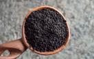 Quizá el comino negro no te resulte familiar, pero está presente en el curry