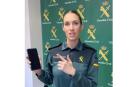 La Guardia Civil avisa de los peligros de mirar correos ajenos