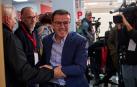 El candidato a la presidencia de Extremadura por el PSOE, Miguel Ángel Gallardo, durante el seguimiento de la noche electoral extremeña