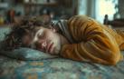Un joven dormido