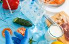 En la ganadería y la acuicultura intensivas, los compuestos antimicrobianos se han utilizado de manera rutinaria para prevenir enfermedades y obtener un crecimiento más rápido