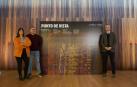 Teresa Morales de Álava, diretora ejecutiva; Miquel Martí, nuevo director artístico, e Ignacio Apezteguía, director general de cultura, con la  nueva imagen del festival