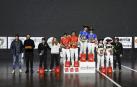 Foto de familia tras la entrega de trofeos del Campeonato de Parejas de Ados Pelota