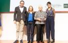 Joseba Asiain, Itziar Ayerdi y Julia Fabiana Sireix, en la recepción de la distinción